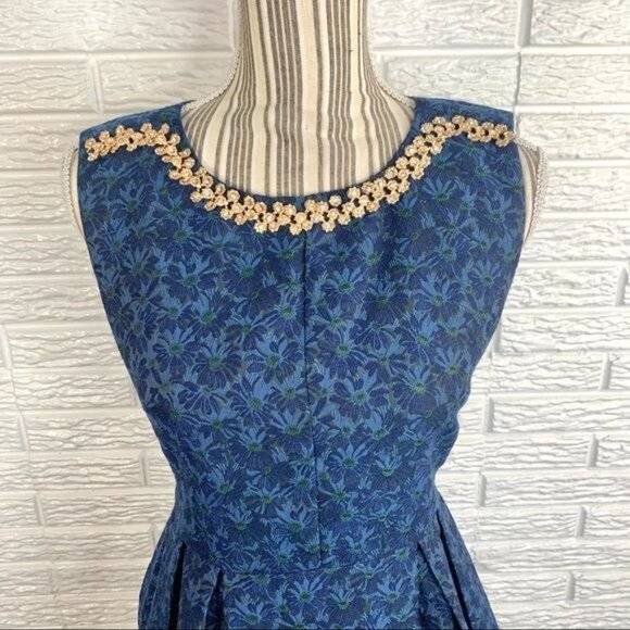 Sero Blue Green Floral Fit and Flare Dress Size Medium - Picture 2 of 5